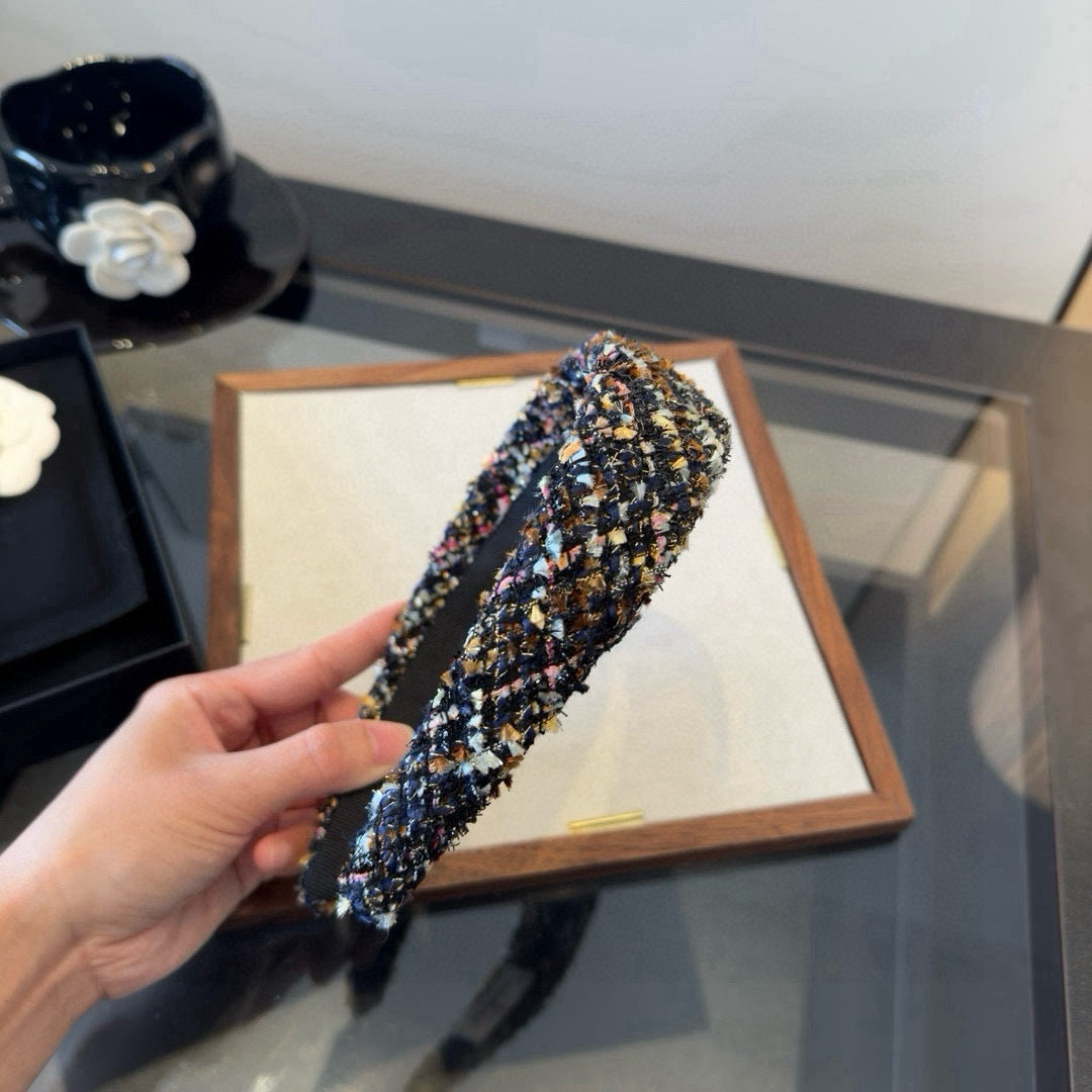 CHANEL 26S HEADBAND IN MULTICOLOR TWEED 503123
