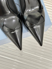 KITTEN HEEL PUMPS IN BLACK CALFSKIN