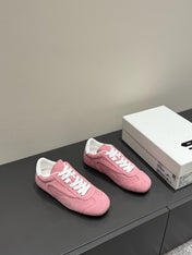 LACE-UP SNEAKER IN PINK SUEDE