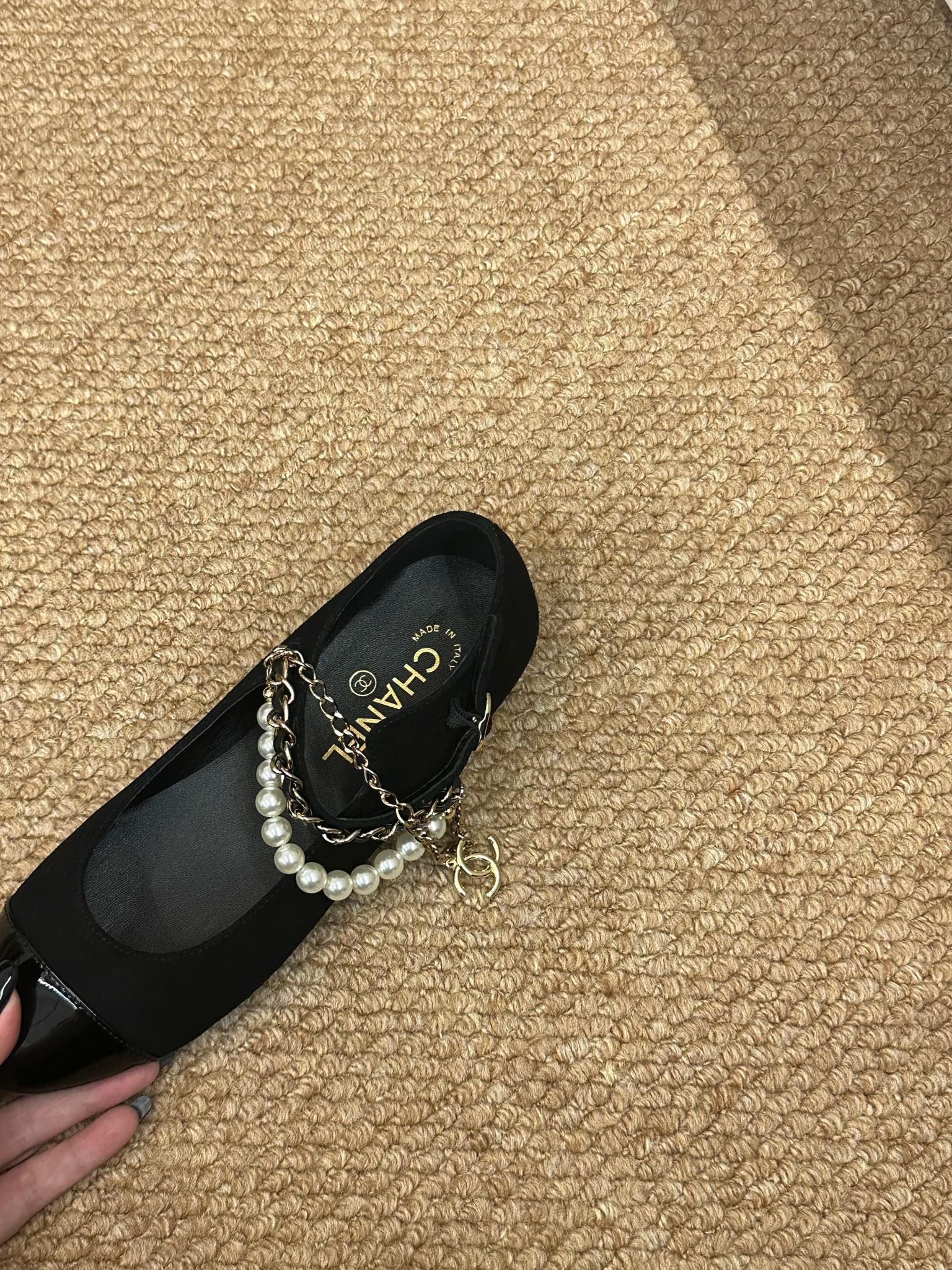 CHANEL 26S MARY JANE PEARL STRAP FLATS IN BLACK CALFSKIN