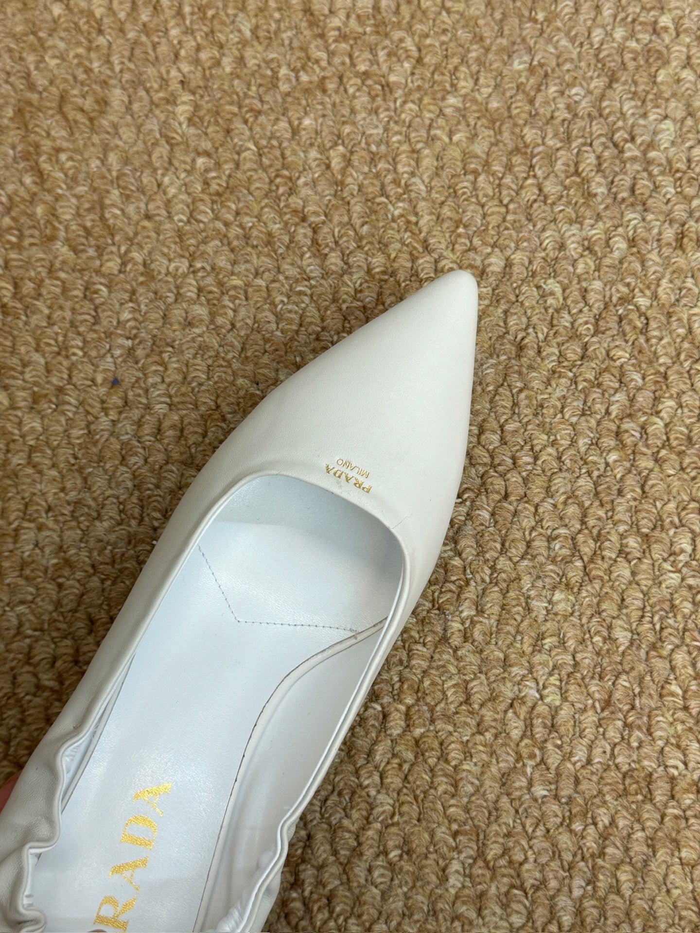 PRADA 26S POINTED TOE PUMPS 50MM IN WHITE CALFSKIN
