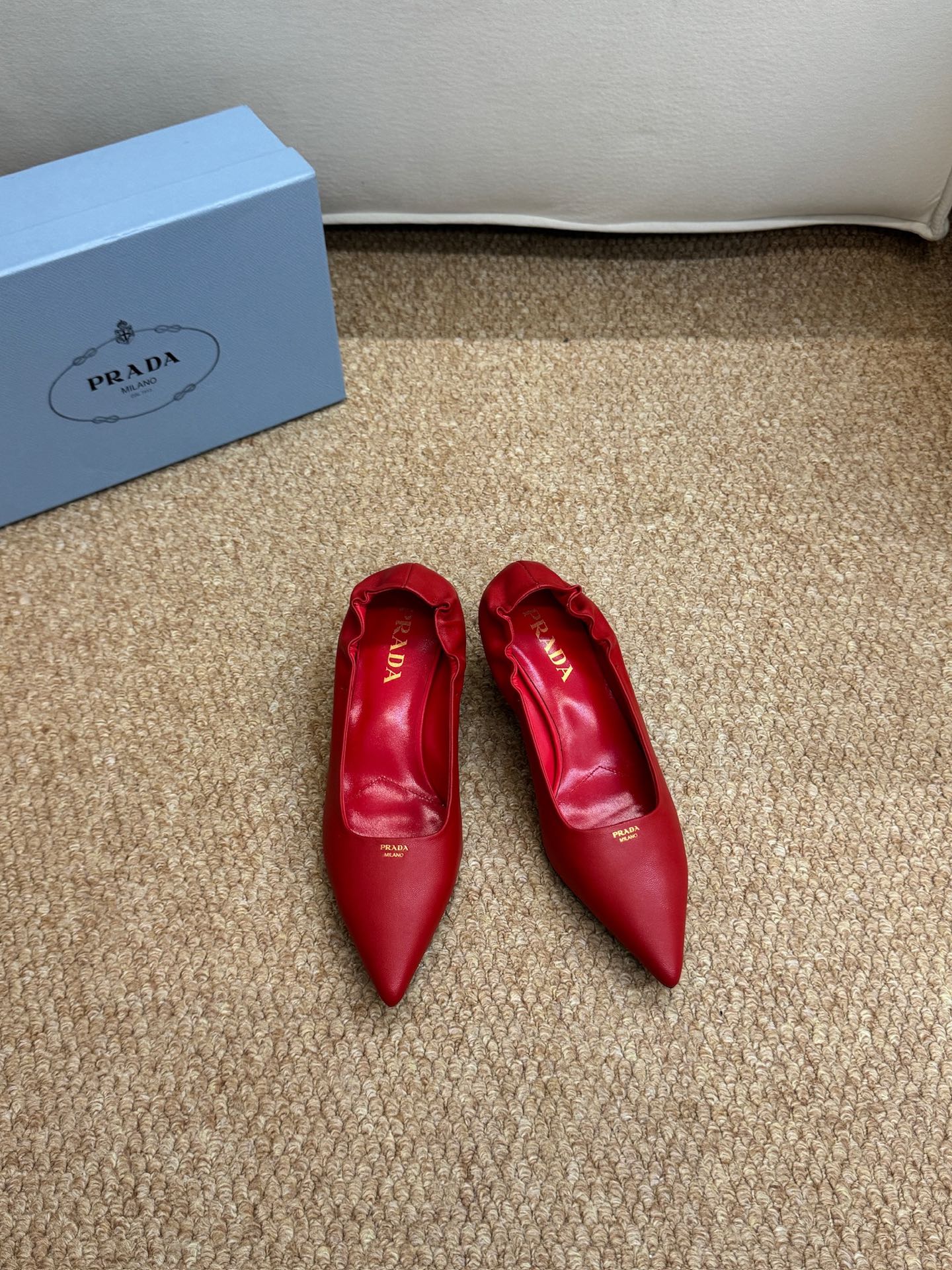 PRADA 26S POINTED TOE PUMPS 50MM IN RED CALFSKIN