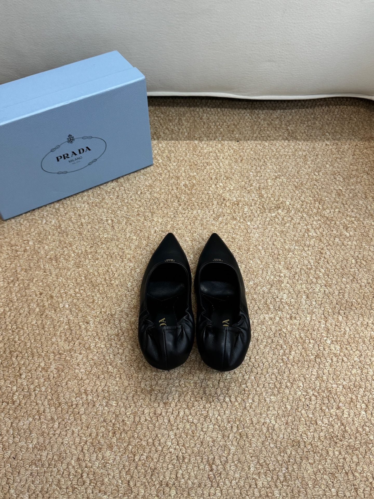 PRADA 26S POINTED TOE PUMPS 50MM IN BLACK CALFSKIN