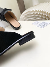 LOEWE 26S FLAT MULES IN BLACK CALFSKIN AND SUEDE