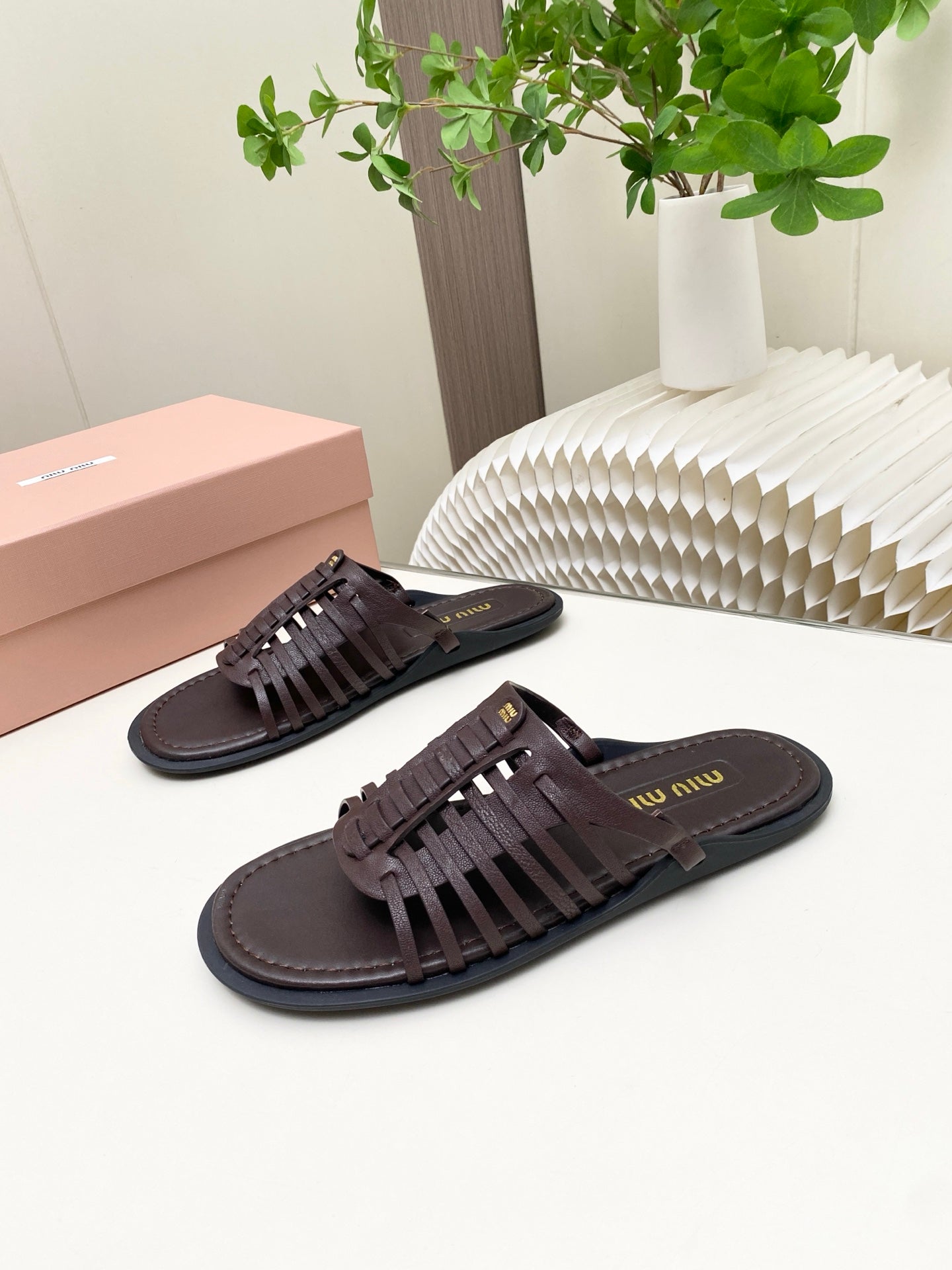 MIUMIU 26S SLIDES SANDAL IN DARK BROWN CALFSKIN