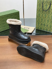 GG SNOW BOOTS IN BLACK EMBOSSED DEERSKIN AND BEIGE WOOL LINING