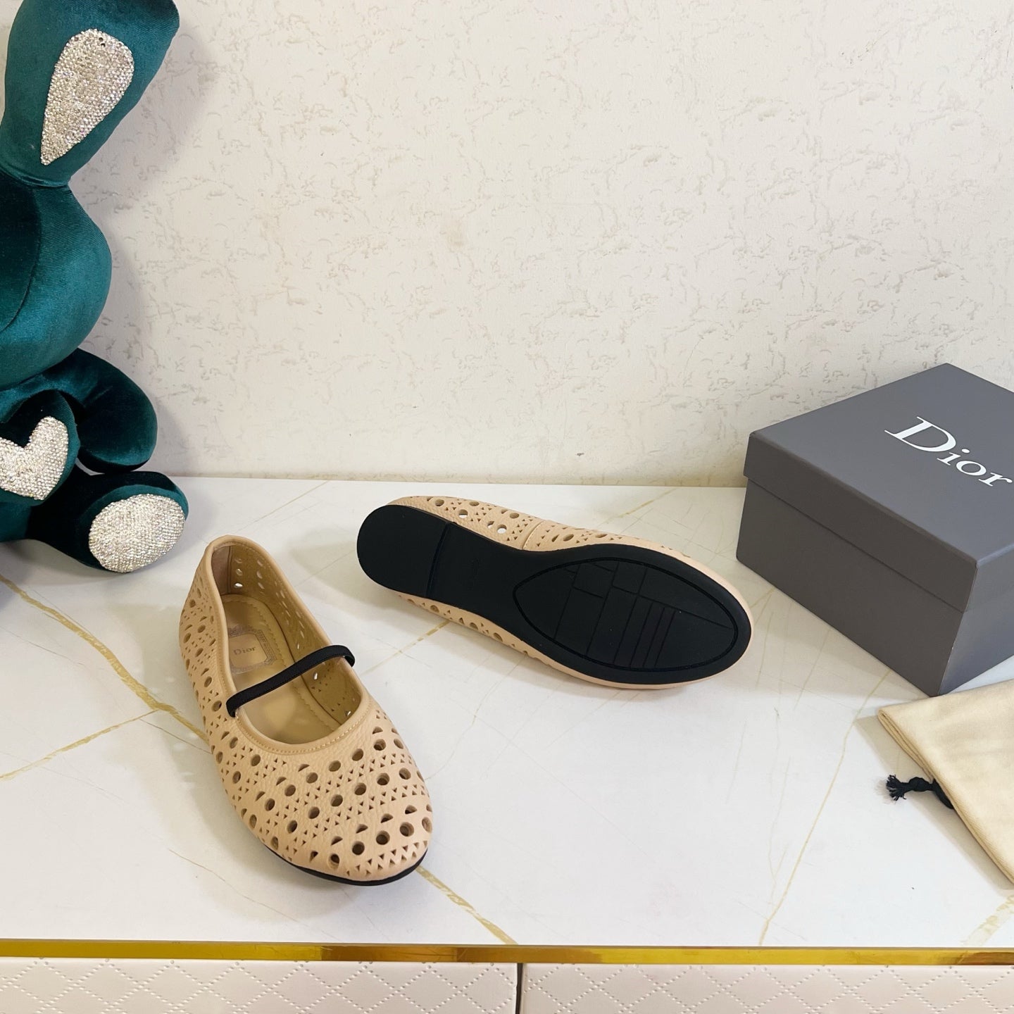 DIOR 26S MARY JANE FLATS IN BEIGE CALFSKIN