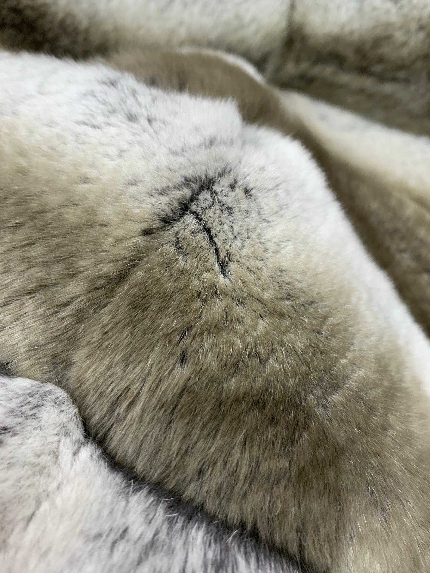 YSL 25S FUR VEST STYLE 223