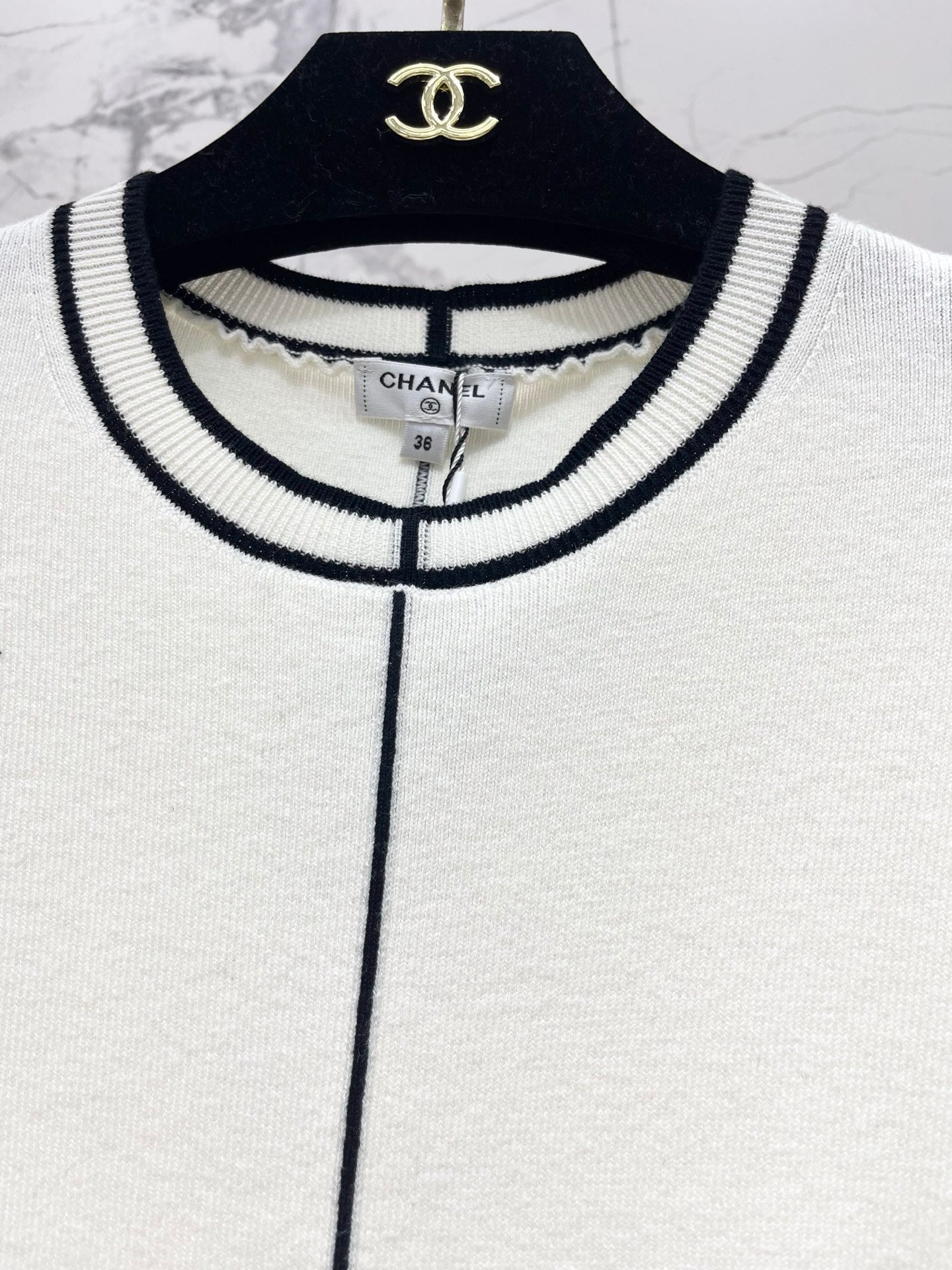 CHANEL 26S SHORT SLEEVE CREW NECK KNIT TOP 1628