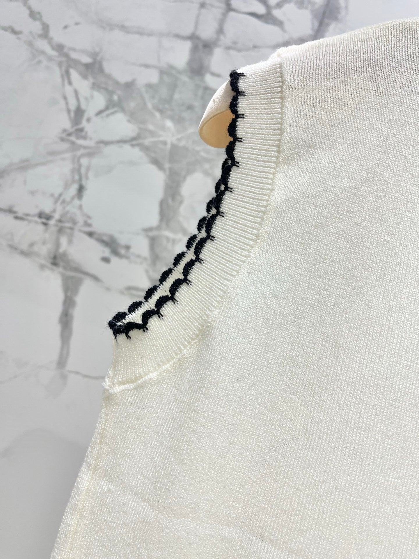 MIUMIU 26S SLEEVELESS KNIT TOP 1438