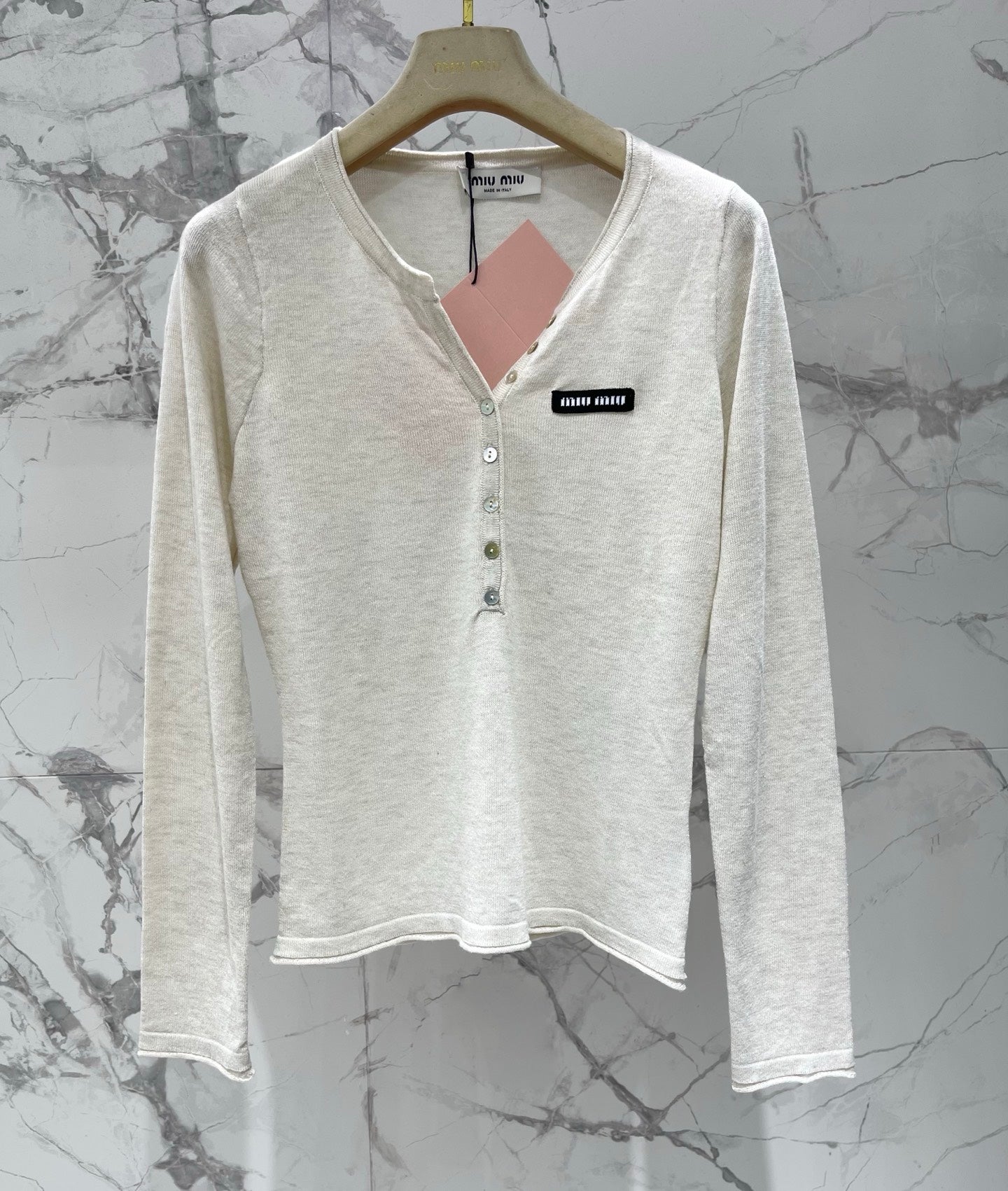MIUMIU 26S V-NECK BUTTONED LONG-SLEEVE KNIT TOP 1432