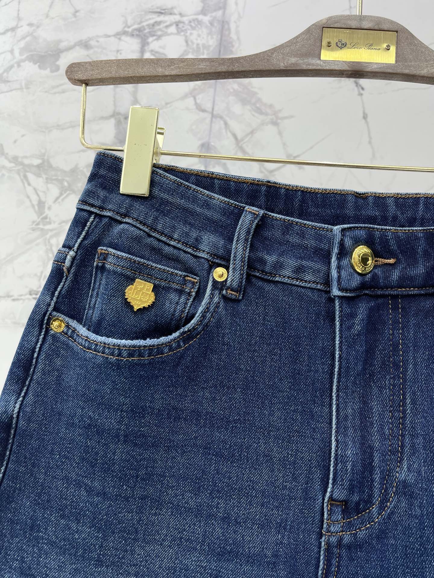 LORO PIANA 26S FLARED JEANS 876