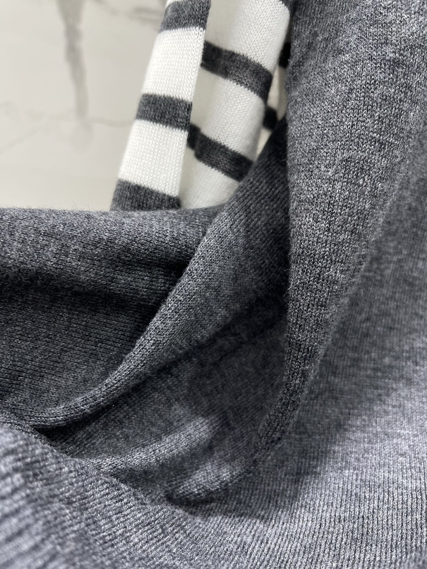 THOM 26S CREWNECK KNIT SWEATER 310