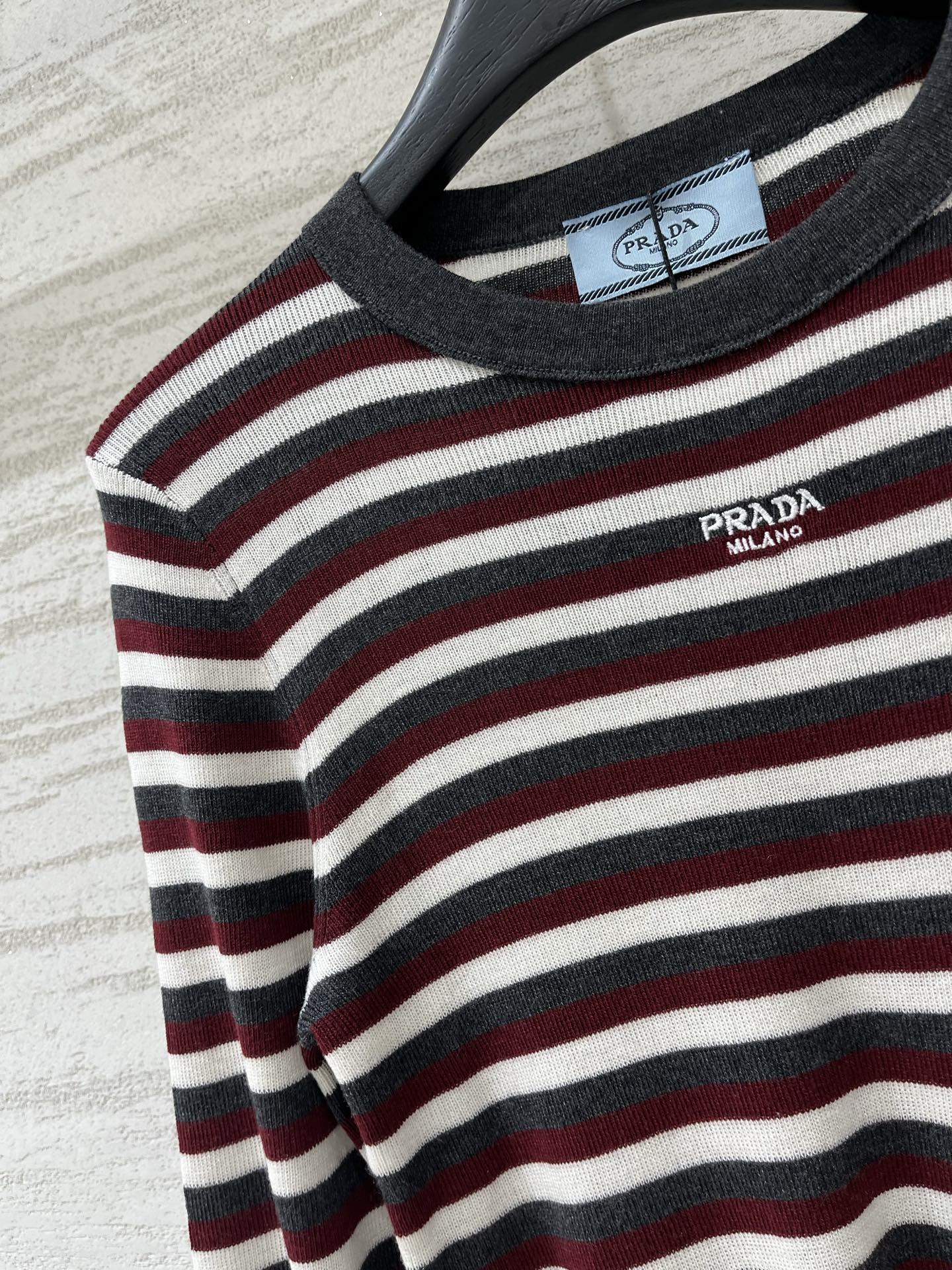 PRADA 26S LONG-SLEEVE KNIT TOP 1146