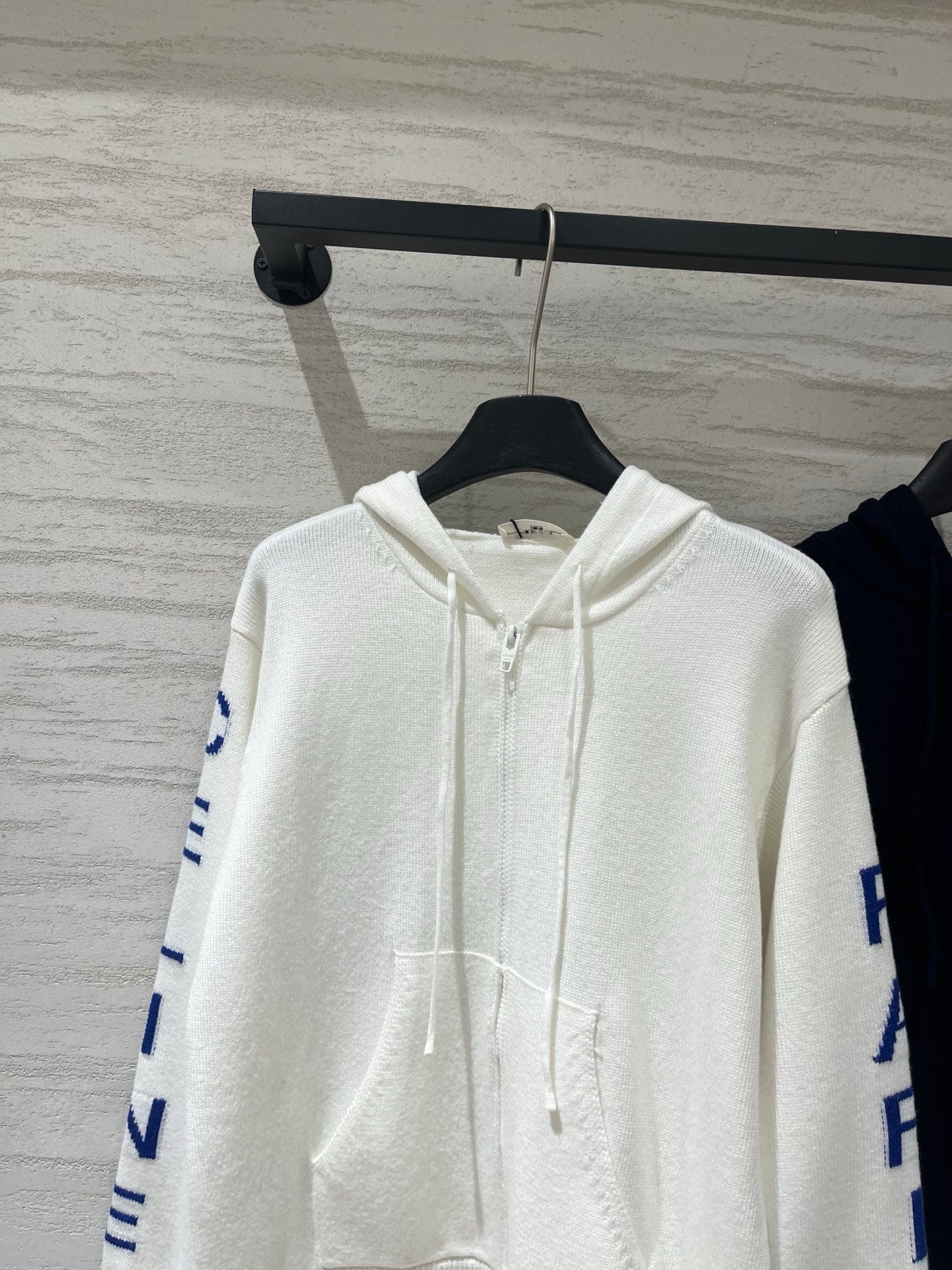 CELINE 26S SLEEVE ZIP-UP KNIT HOODIE 740