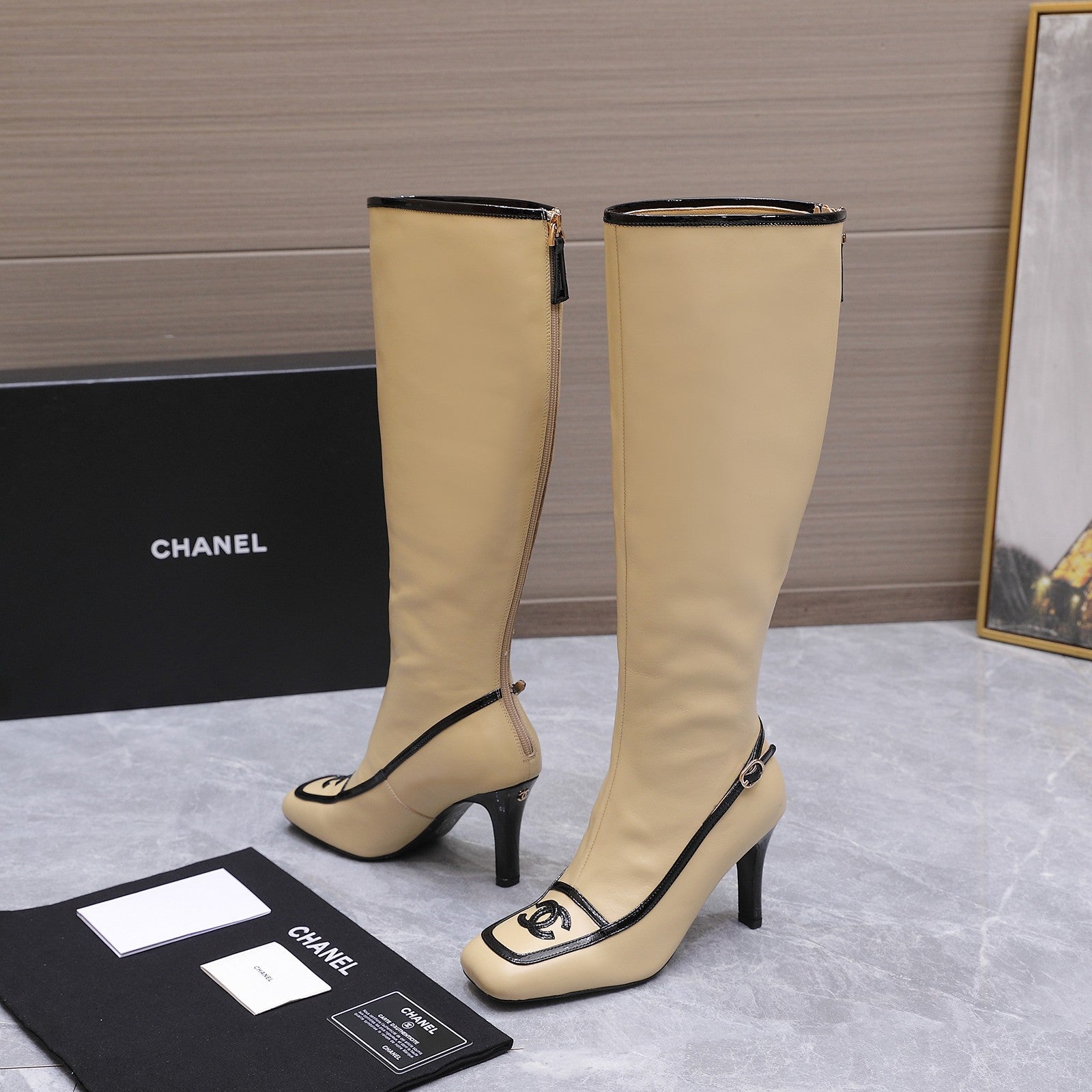 CHANEL 26S KNEE HIGH BOOTS 80 MM IN BEIGE CALFSKIN WITH BLACK PATENT LEATHER TRIM AND CC LOGO ON TOE CAP