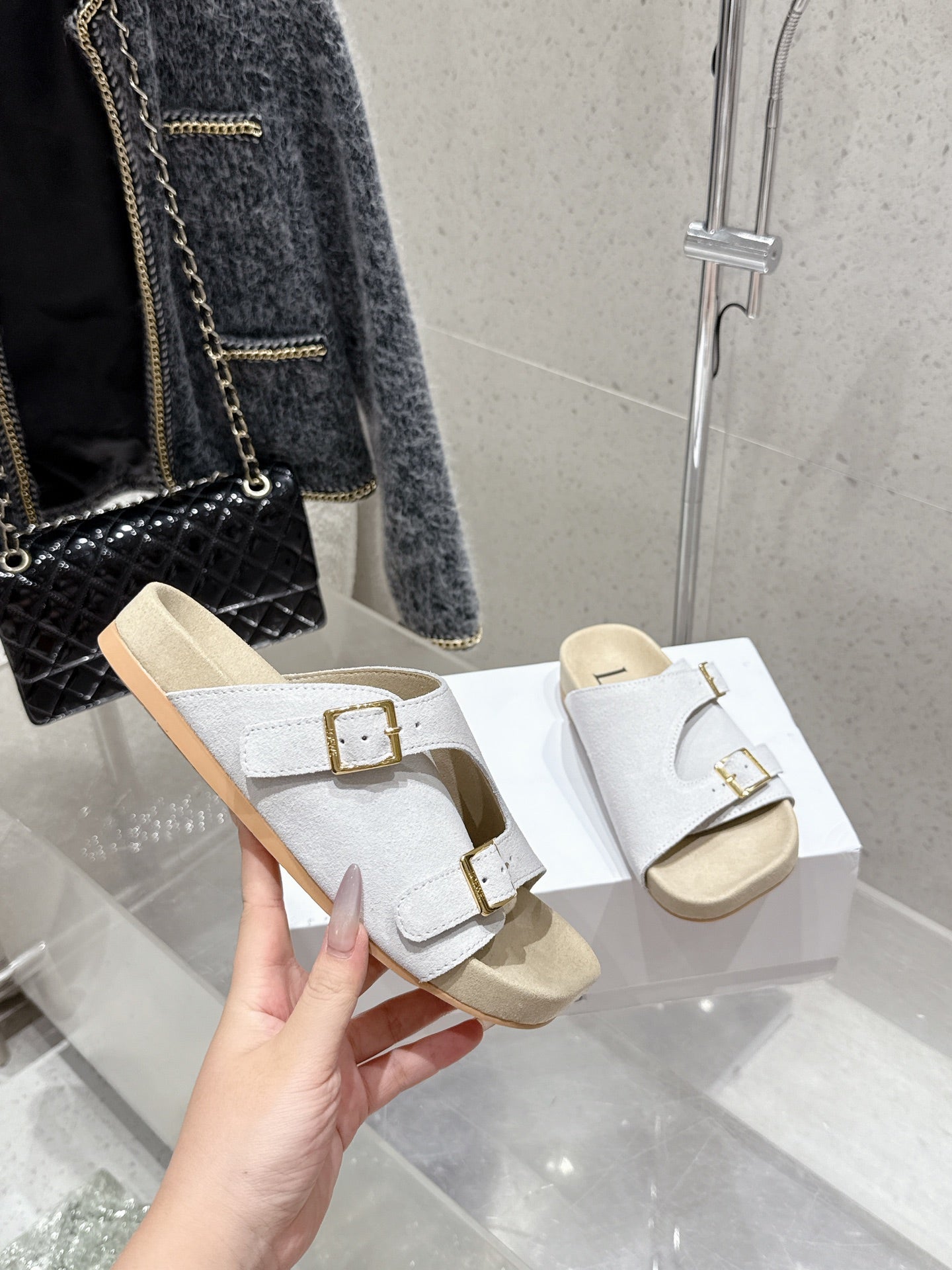 LOEWE 26S EASE SLIDE IN WHITE SUEDE