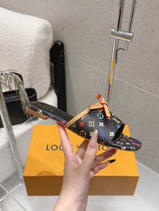 LV 26S FLAT MULE SANDALS IN BLACK MULTICOLOR MONOGRAM CANVAS WITH CALFSKIN BOW
