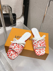LV 26S FLAT MULE SANDALS IN WHITE RED MONOGRAM CANVAS WITH CALFSKIN BOW
