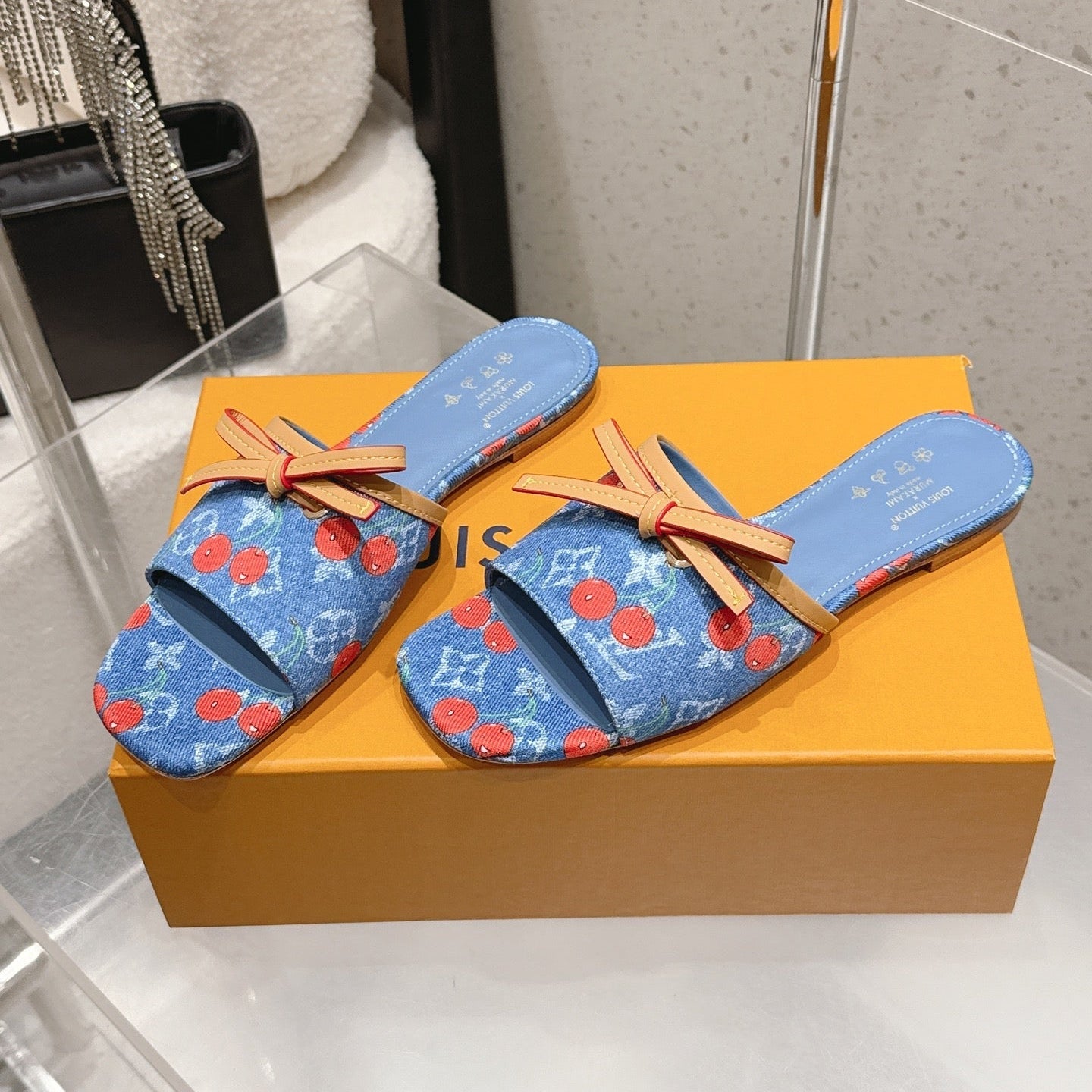 LV 26S FLAT MULE SANDALS IN BLUE MONOGRAM DENIM WITH CHERRY PRINT