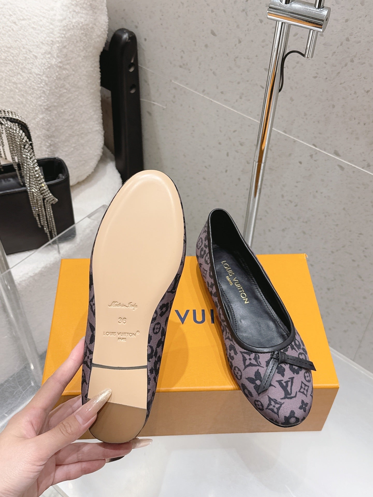 LV 26S BALLET FLATS IN PURPLE BLACK MONOGRAM CANVAS WITH BEIGE CALFSKIN BOW