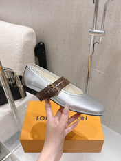LV 26S MARY JANE FLATS IN SILVER CRINKLED CALFSKIN WITH BROWN MONOGRAM STRAP