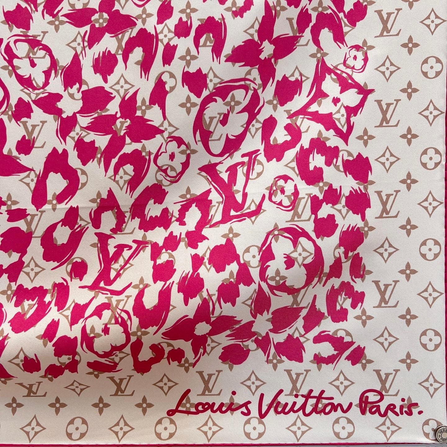 LV 26S SCARF 90 IN SILK 318400