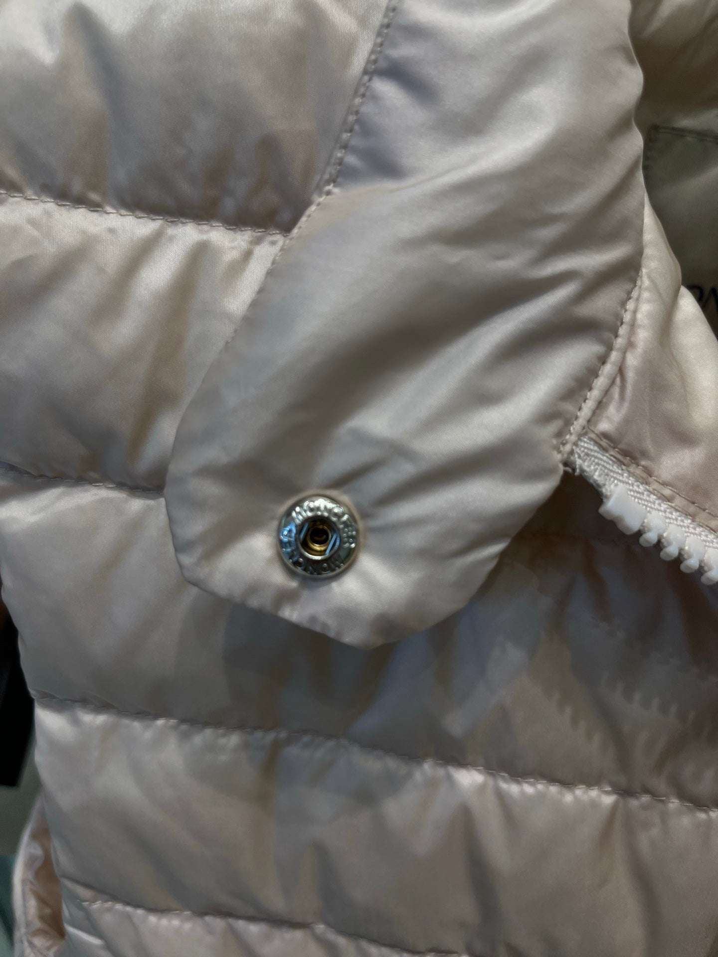 MONCLER 25S DOWN VEST IN BEIGE 009