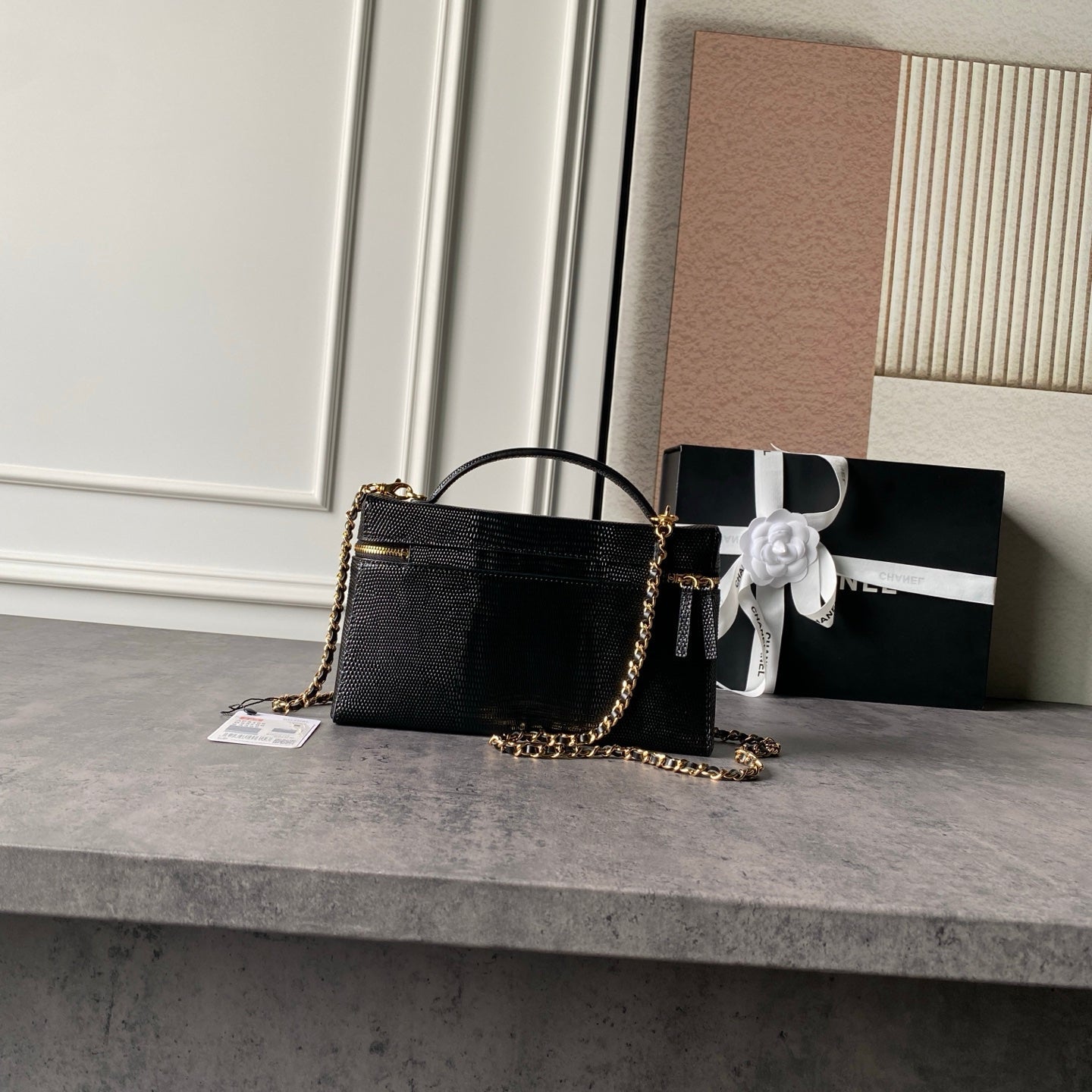CHANEL 26S VANITY CASE 23 IN BLACK LIZARD-EMBOSSED LEATHER