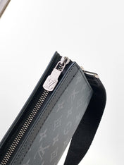 LV 25S GASTON WEARABLE WALLET 22 IN MONOGRAM ECLIPSE REVERSE CANVAS