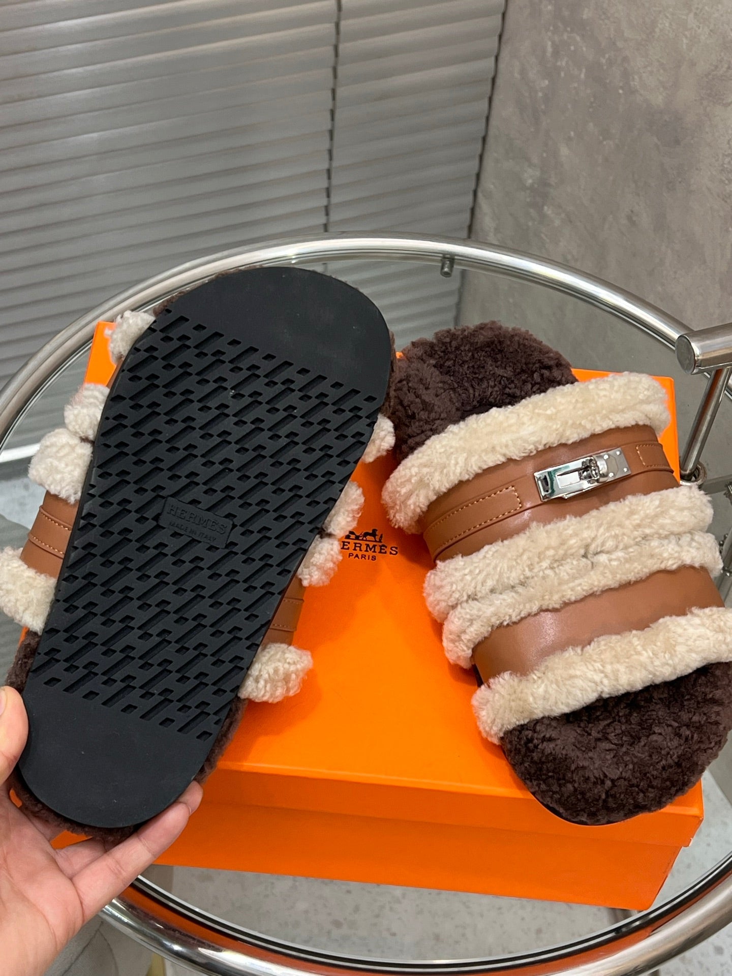HM 25S SANDAL IN BEIGE WOOL AND BROWN LAMBSKIN WITH SILVER HARDWARE