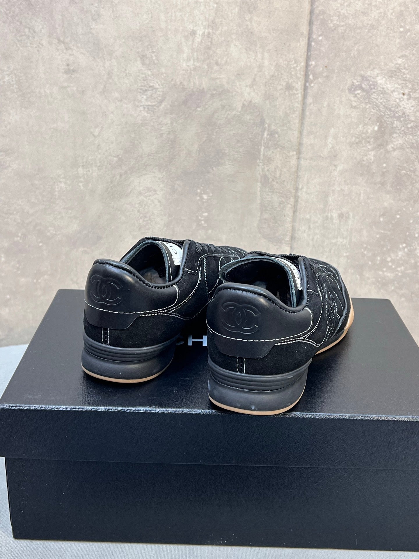 CHANEL 26S SNEAKERS IN BLACK SUEDE QUILTED CC LOGO