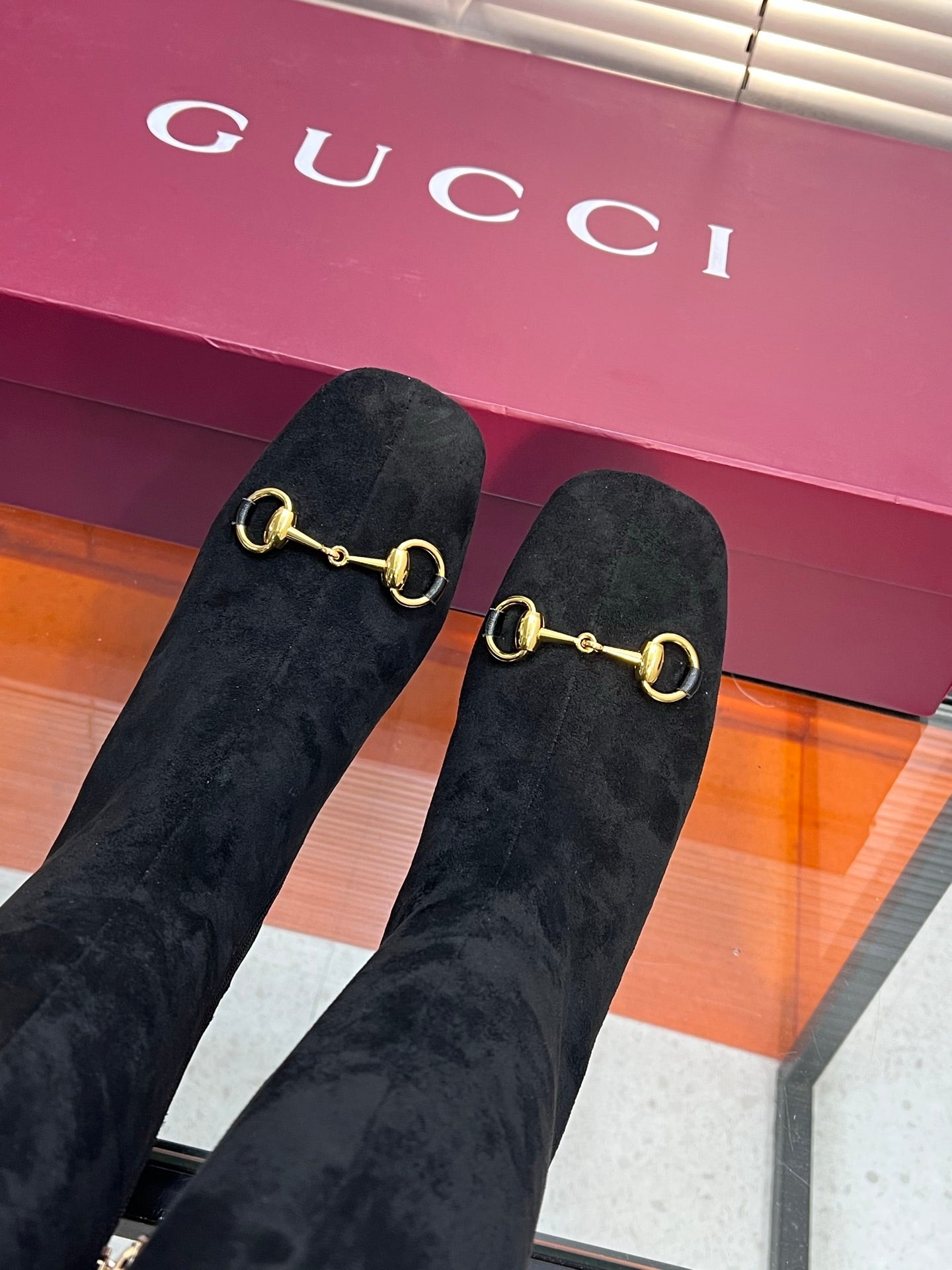 GUCCI 26S HORSEBIT KNEE-HIGH BOOTS 55 MM IN BLACK SUEDE