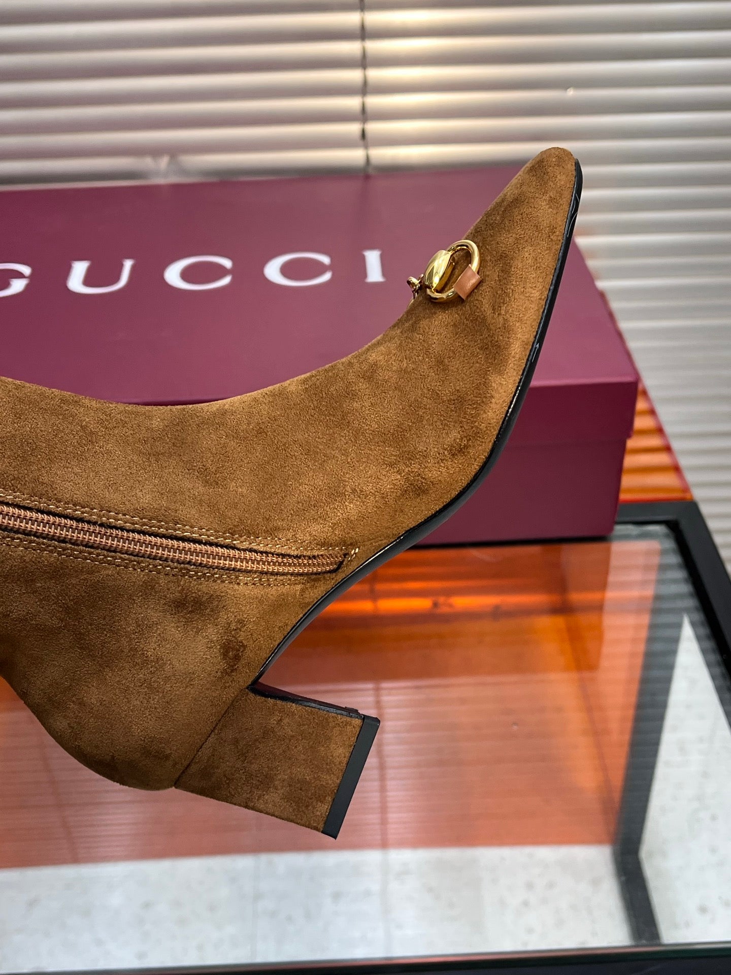 GUCCI 26S HORSEBIT KNEE-HIGH BOOTS 55 MM IN BROWN SUEDE
