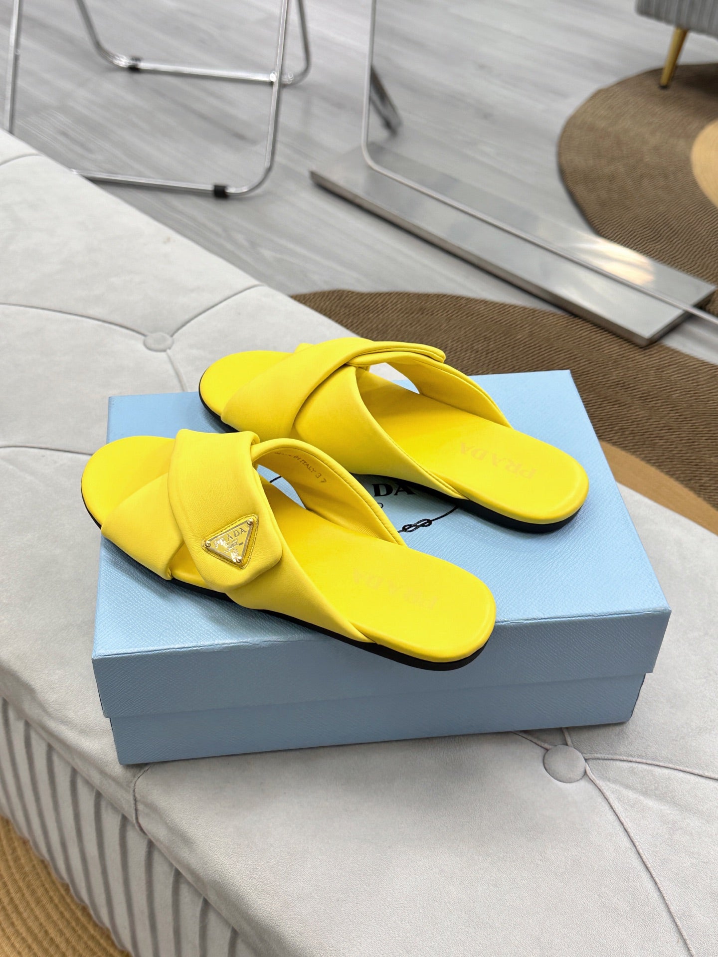 PRADA 25S SLIDE SANDALS IN YELLOW CALFSKIN LOGO