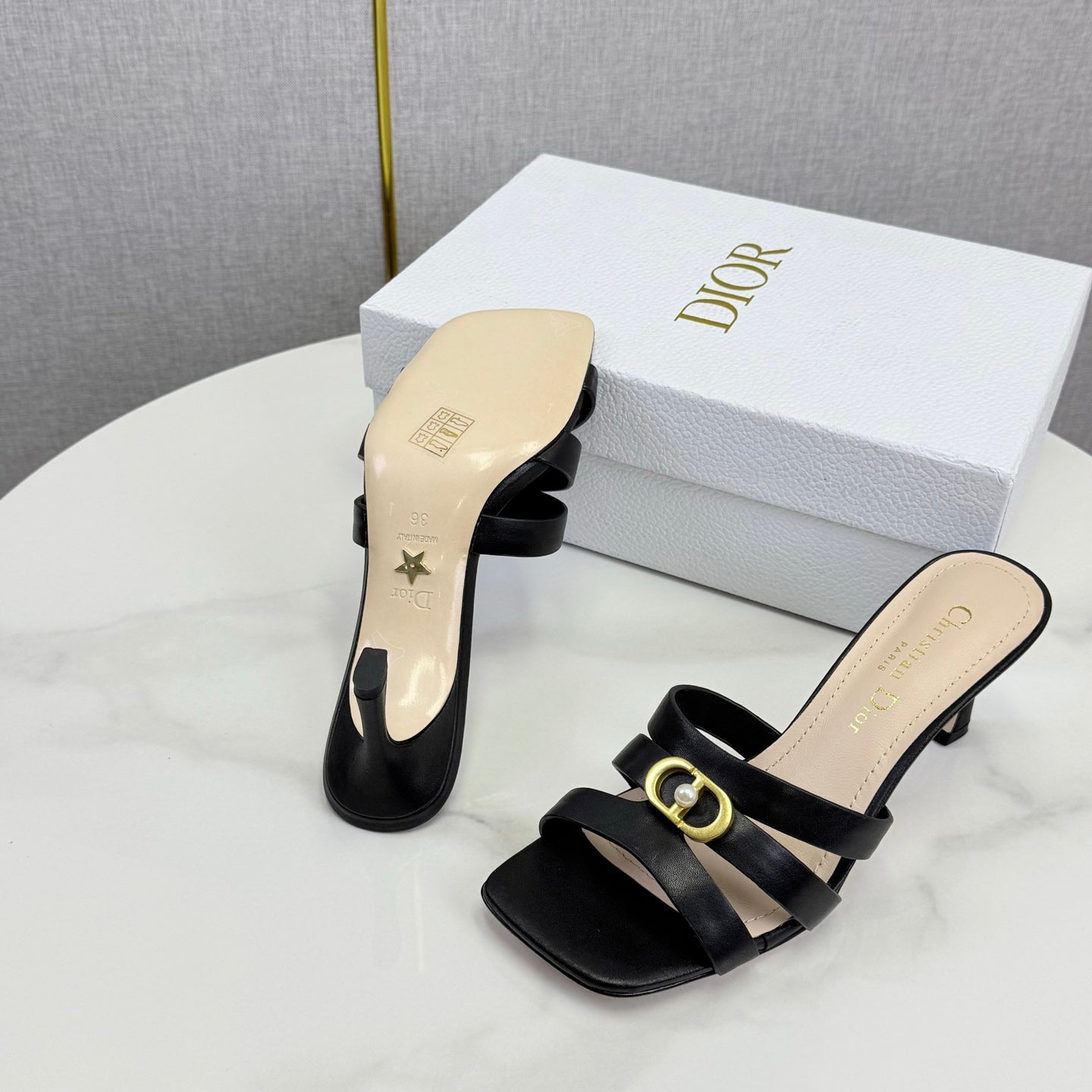 DIOR 26S 30 MONTAIGNE HIGH-HEELED IN BLACK CALFSKIN GOLD HARDWARE