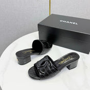 CHANEL 26S BLOCK HEEL SANDALS 40 MM IN BLACK CROCODILE-EMBOSSED CALFSKIN