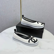 CHANEL 26S CC LOGO SLIP-ON SNEAKERS IN WHITE CALFSKIN
