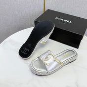 CHANEL 26S PLATFORM SLIDES IN SILVER LAMBSKIN WITH CC LOGO