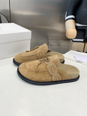 THE ROW 26S KNOT DETAIL MULE LOAFERS IN SAND BEIGE SUEDE
