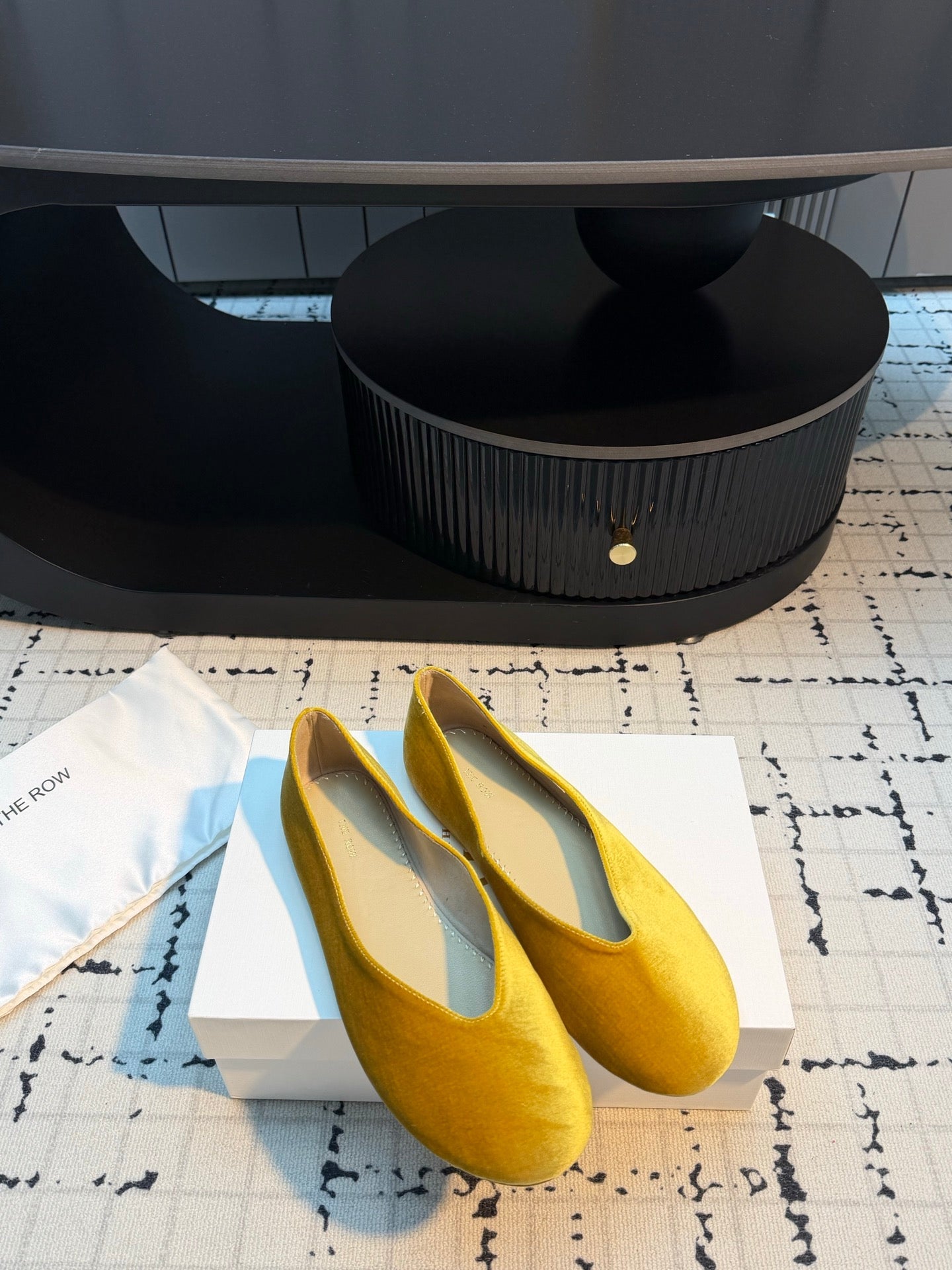 THE ROW 26S CLASSIC BALLET FLATS IN YELLOW VELVET