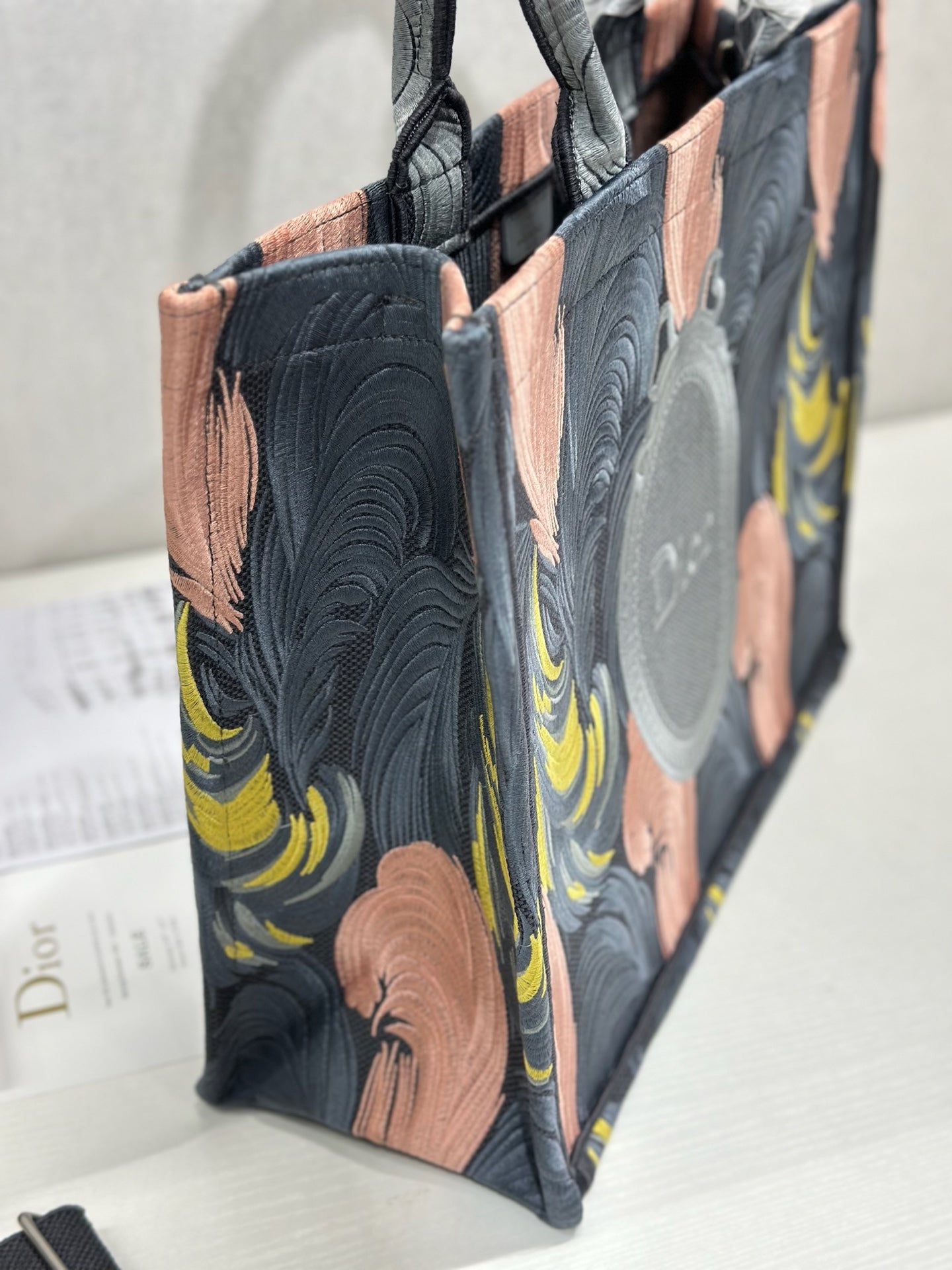 DIOR 26S LARGE BOOK TOTE 42 IN MULTICOLOR WOVEN FABRIC