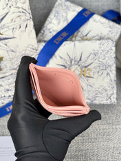 FREESIA CARD HOLDER 10 IN BABY PINK QUILTED ALLOVER CALFSKIN
