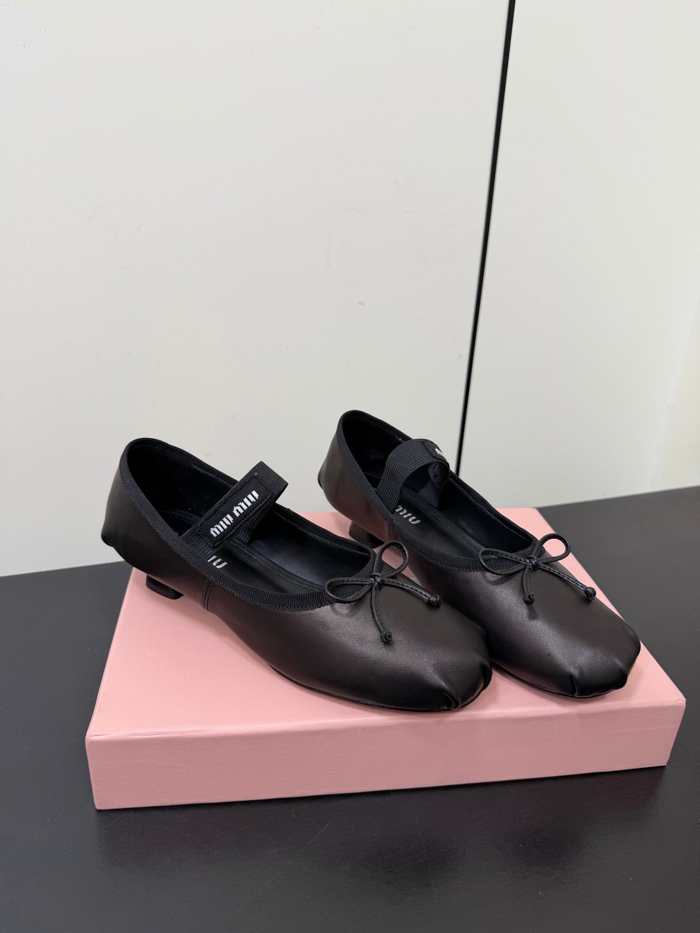 MIUMIU 26S FAIRY BALLET FLATS IN BLACK CALFSKIN