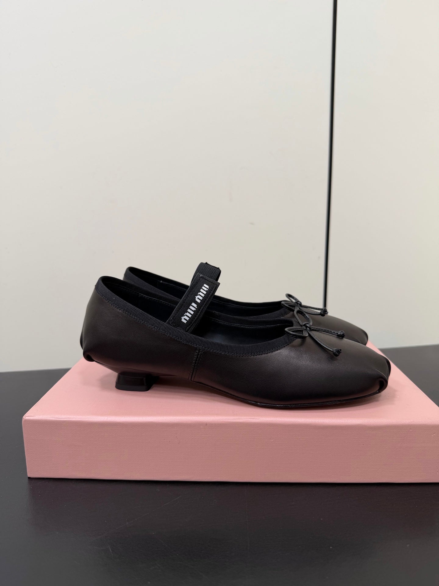 MIUMIU 26S FAIRY BALLET FLATS IN BLACK CALFSKIN