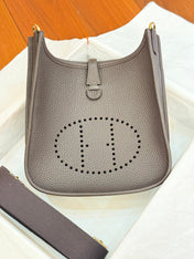 HM 26S EVELYNE BAG 23MM IN DARK BROWN GRAINED CALFSKIN
