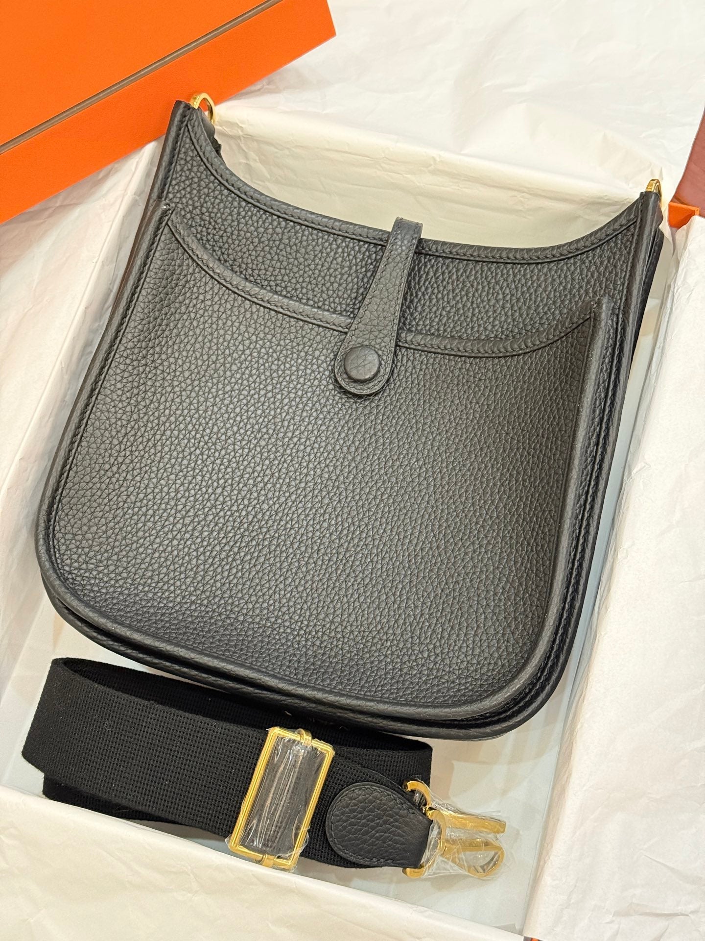 HM 26S EVELYNE BAG 23MM IN BLACK GRAINED CALFSKIN