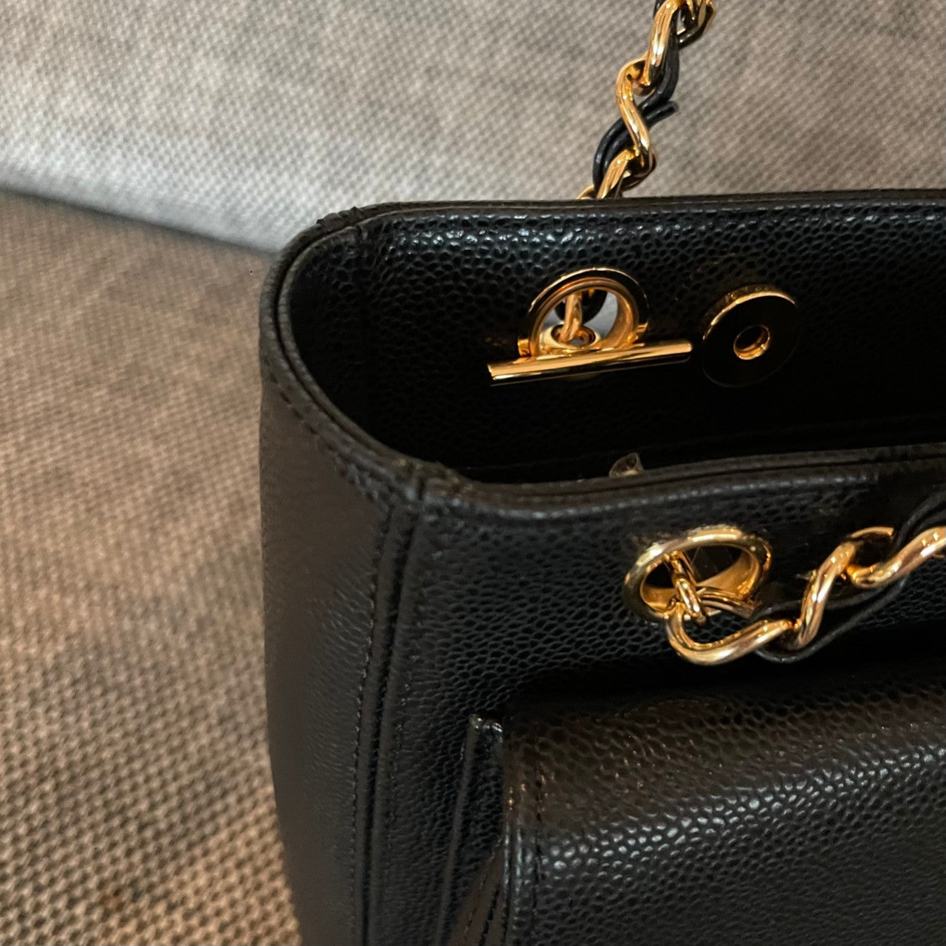 CHANEL 26S FLAP SHOULDER BAG 26 IN BLACK CAVIAR CALFSKIN GOLD HARDWARE