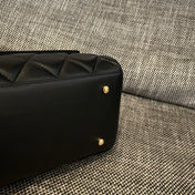 CHANEL 26S LARGE CC LOGO FLAP SHOULDER BAG 33 IN BLACK LAMBSKIN GOLD HARDWARE
