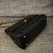 CHANEL 26S LARGE CC LOGO FLAP SHOULDER BAG 33 IN BLACK LAMBSKIN GOLD HARDWARE